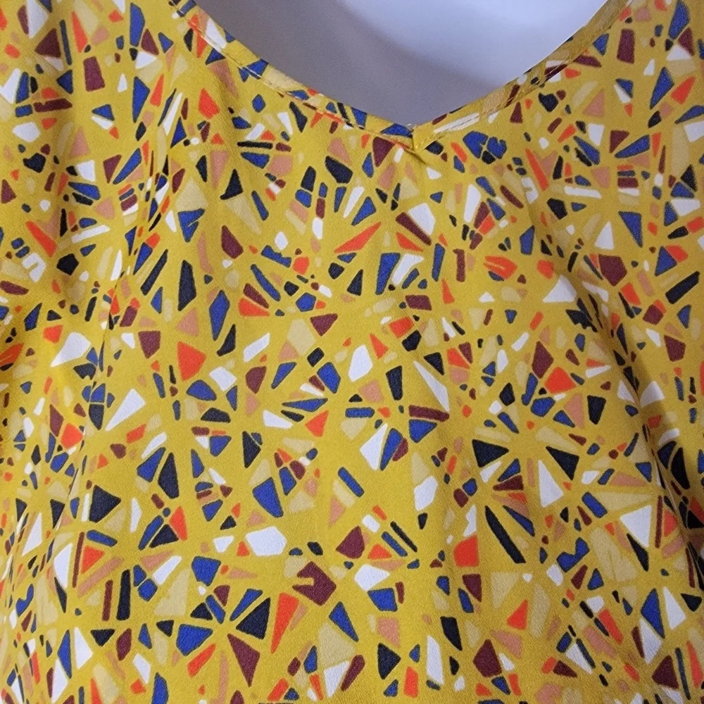 BCBGeneration Dijon Yellow Geometric Print Dolman Sleeve Mini Dress Size S - Picture 4 of 10